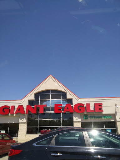 Supermarket «Giant Eagle Supermarket», reviews and photos, 9901 Mountain View Dr, West Mifflin, PA 15122, USA