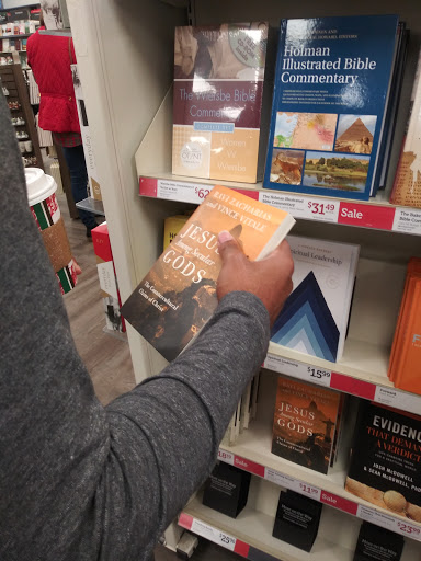 Book Store «LifeWay Christian Store», reviews and photos, 15128 Crossroads Pkwy, Gulfport, MS 39503, USA