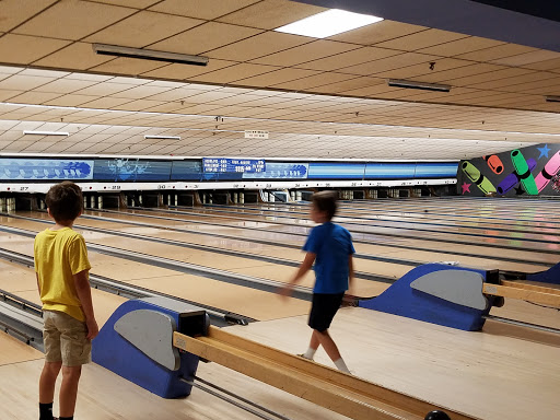 Bowling Alley «Woburn Bowladrome Inc», reviews and photos, 32 Montvale Ave, Woburn, MA 01801, USA