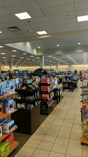 Book Store «Barnes & Noble», reviews and photos, 1245 NY-300, Newburgh, NY 12550, USA