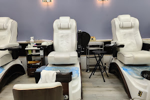 512 Nails & Spa