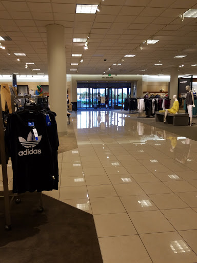 Department Store «Nordstrom Short Pump Town Center», reviews and photos, 11812 W Broad St, Richmond, VA 23233, USA