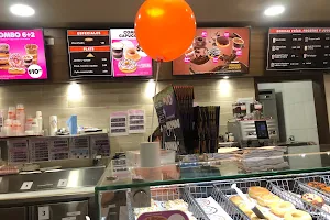 Dunkin’ Donuts image