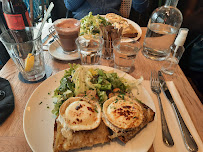 Avocado toast du Restaurant La Petite Louise à Paris - n°11