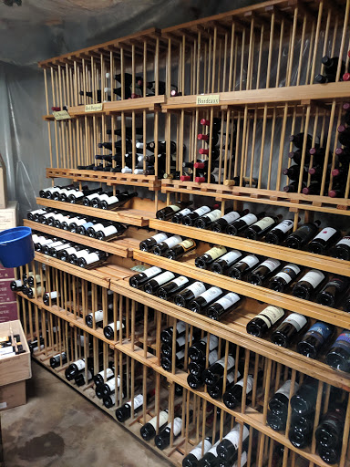 Liquor Store «Federal Wine & Spirits», reviews and photos, 29 State St, Boston, MA 02109, USA