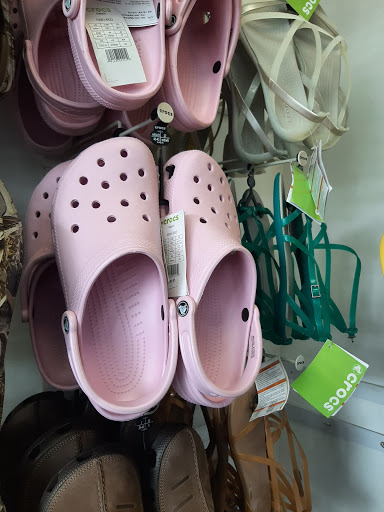 Stores to buy women's flat sandals Johannesburg
