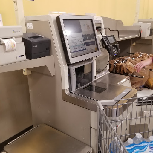 Grocery Store «Kroger», reviews and photos, 26400 Ford Rd, Dearborn Heights, MI 48127, USA