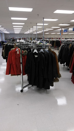 Thrift Store «Fairfield Crossings Goodwill Store», reviews and photos, 4605 Dixie Hwy, Fairfield, OH 45014, USA