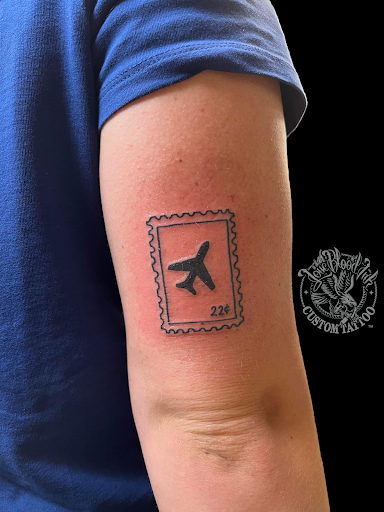 Tattoo Shop «Love Blood Ink Tattoo», reviews and photos, 2019 Fort Campbell Blvd, Clarksville, TN 37042, USA