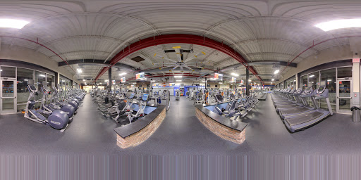 Health Club «Crunch - Staten Island», reviews and photos, 364 Bay St, Staten Island, NY 10301, USA