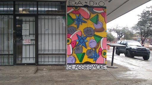 EaDo Glass & Smoke. CURBSIDEand DELIVERY Available!