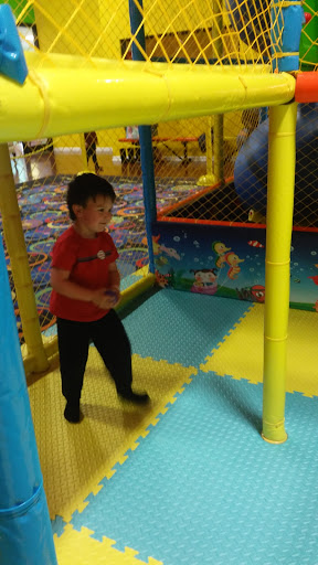 Amusement Center «Bumper Jumpers Indoor Playground», reviews and photos, 4217 W Gate City Blvd, Greensboro, NC 27407, USA