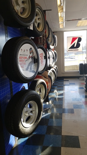 Tire Shop «Firestone Complete Auto Care», reviews and photos, 5920 University Blvd, Moon, PA 15108, USA