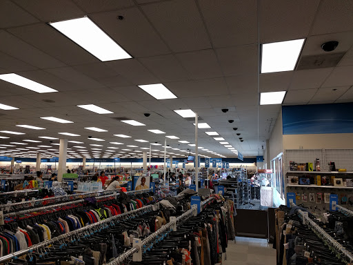Clothing Store «Ross Dress for Less», reviews and photos, 2851 El Camino Real, Tustin, CA 92782, USA