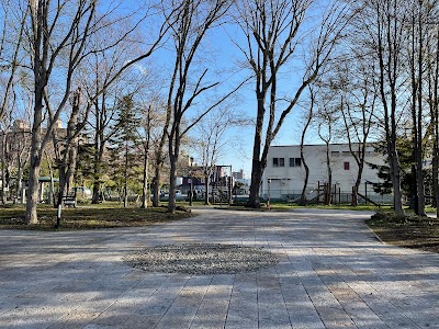 平岡はるにれ公園
