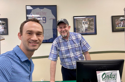 Dry Cleaner «Oaks Cleaners», reviews and photos, 1122 N Fielder Rd, Arlington, TX 76012, USA