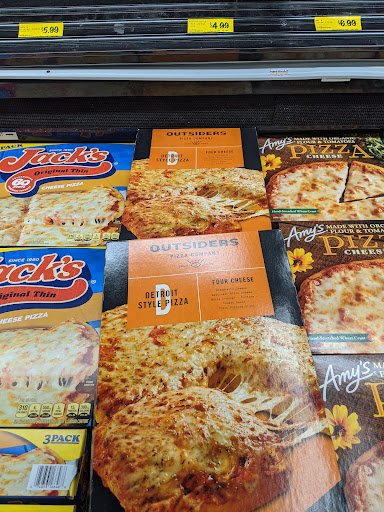 Grocery Store «Grocery Outlet Bargain Market», reviews and photos, 333 E 10th St, Gilroy, CA 95020, USA