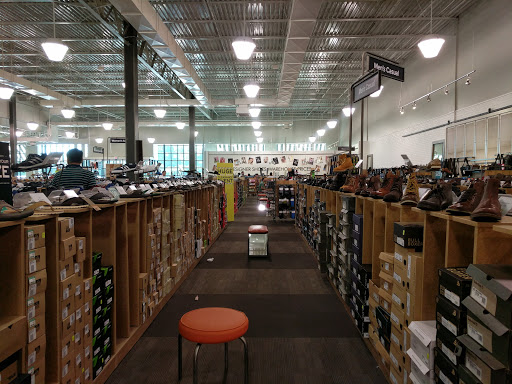 Shoe Store «DSW Designer Shoe Warehouse», reviews and photos, 12997 Fair Lakes Shopping Center, Fairfax, VA 22033, USA