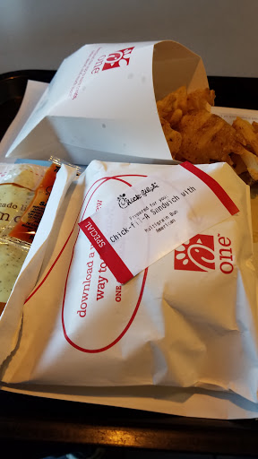 Fast Food Restaurant «Chick-fil-A», reviews and photos, 1036 W Poplar Ave, Collierville, TN 38017, USA