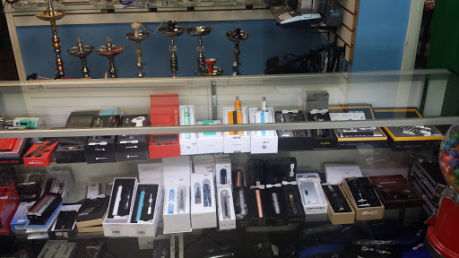 Tobacco Shop «Mr Smoke ( smoke shop & vape outlet )», reviews and photos, 12112 Westheimer Rd, Houston, TX 77077, USA