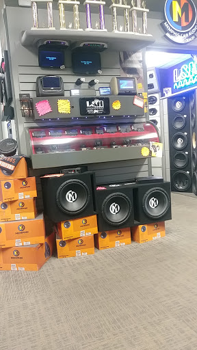 Car Alarm Supplier «L & H Mobile Electronics», reviews and photos, 1818 S Kansas Ave, Topeka, KS 66612, USA