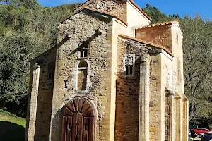 Church of San Miguel de Lillo image