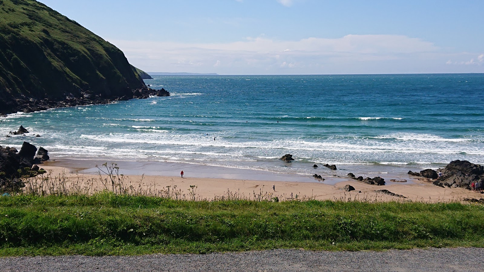 Foto de Putsborough beach - lugar popular entre os apreciadores de relaxamento