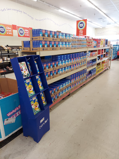 Grocery Store «Save-A-Lot», reviews and photos, 657 24th St, Port Huron, MI 48060, USA