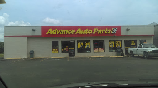 Auto Parts Store «Advance Auto Parts», reviews and photos, 113 W Broadway, West Memphis, AR 72301, USA