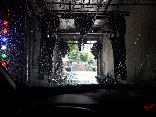 Car Wash «Quick Quack Car Wash - College Oaks», reviews and photos, 49 Bicentennial Cir, Sacramento, CA 95826, USA