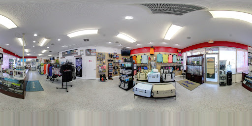 Running Store «Clever Training», reviews and photos, 1519 Gulf Blvd #1, Indian Rocks Beach, FL 33785, USA