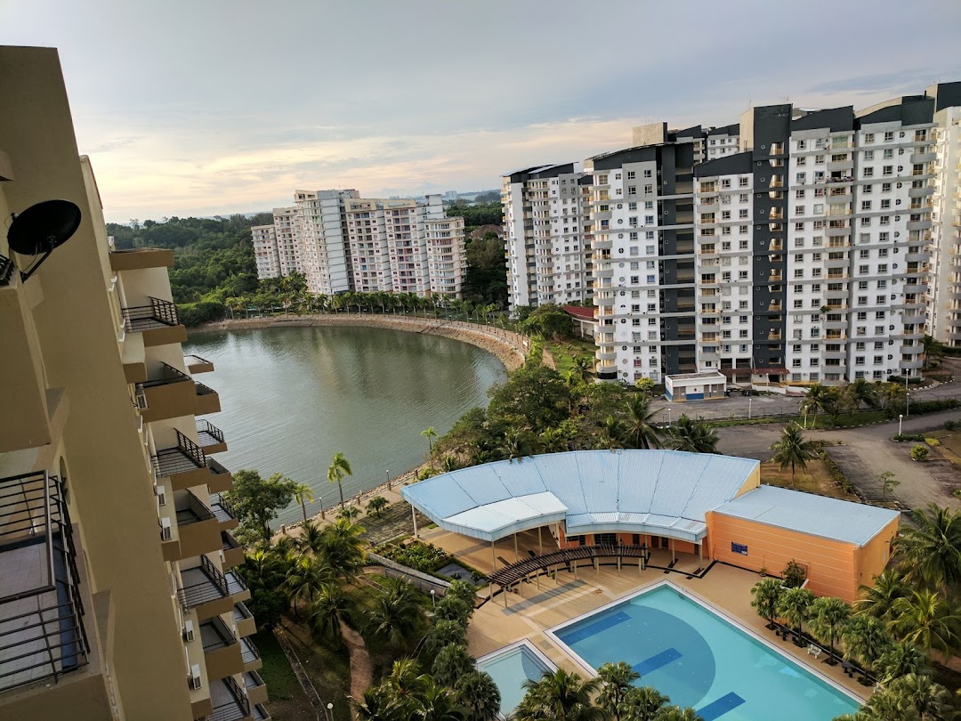 Themed Apartments Straits View Villas