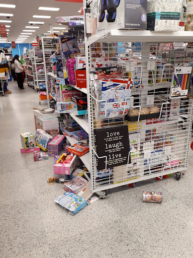 Clothing Store «Ross Dress for Less», reviews and photos, 3129 Market Center Drive, Morrisville, NC 27560, USA