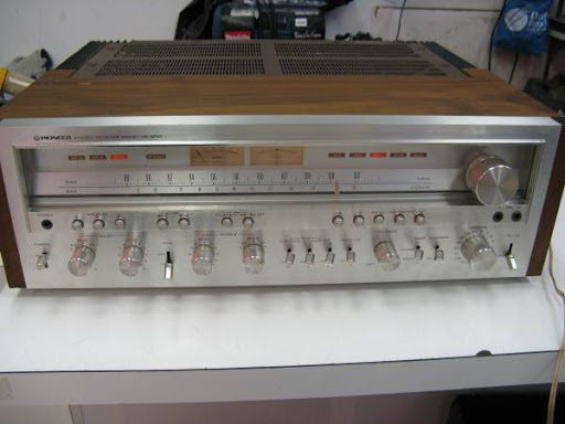 Pawn Shop «Chicago Pawners & Jewelers», reviews and photos, 2405 W Madison St, Chicago, IL 60612, USA