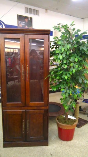 Thrift Store «Goodwill Store South Cleveland», reviews and photos, 220 Grove Ave SW, Cleveland, TN 37311, USA