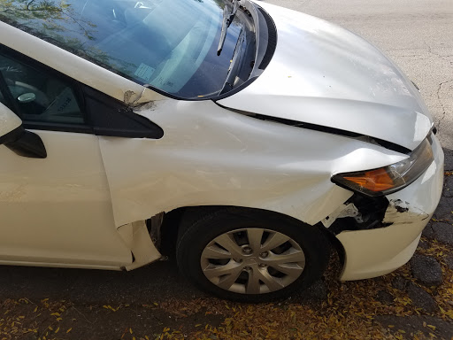 Auto Body Shop «Gerber Collision & Glass», reviews and photos, 20445 N Milwaukee Ave, Buffalo Grove, IL 60089, USA