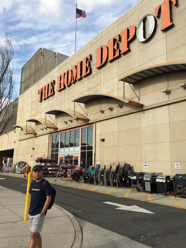 The Home Depot, 180 12th St, Jersey City, NJ 07310, USA, 