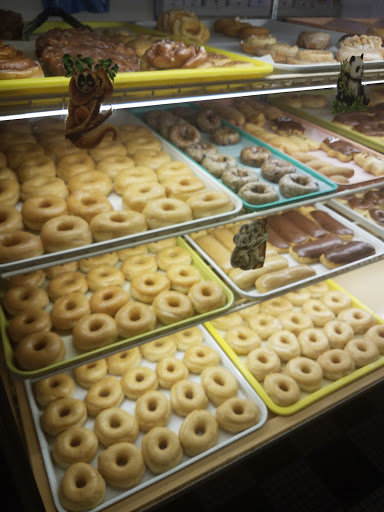 Donut shop,Dessert shop «Daylight Donuts», reviews and photos, 214 W Commercial St,Ozark, AR 72949,United States