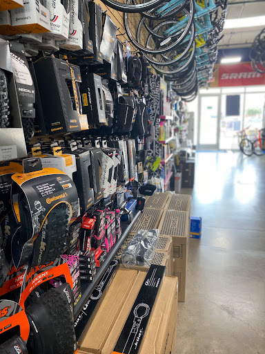 Bicycle Store «Playtri Cycling», reviews and photos, 6800 Windhaven Pkwy #137, The Colony, TX 75056, USA