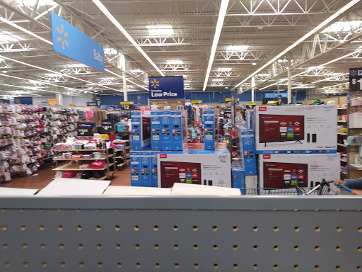 Discount Store «Walmart», reviews and photos, 1720 E Hillsborough Ave, Tampa, FL 33610, USA
