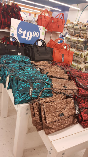 Shopping Mall «The Crossings at Northwest», reviews and photos, 500 NW Plaza, St Ann, MO 63074, USA