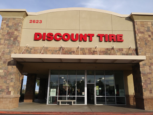 Tire Shop «Discount Tire Store - Gilbert, AZ», reviews and photos, 2623 S Market St, Gilbert, AZ 85295, USA