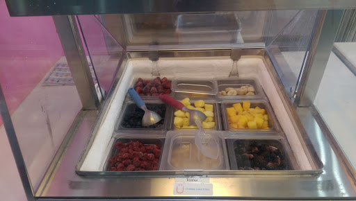 Frozen Yogurt Shop «Yogen Fruz», reviews and photos, 1809 NE 123rd St, North Miami, FL 33181, USA