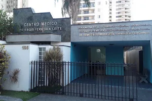 Centro Médico Ferreira Leite image