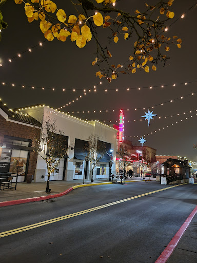 Shopping Mall «Bridgeport Village», reviews and photos, 7455 SW Bridgeport Rd, Tigard, OR 97224, USA