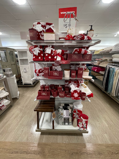 Department Store «HomeGoods», reviews and photos, 1087 Old Country Rd, Riverhead, NY 11901, USA
