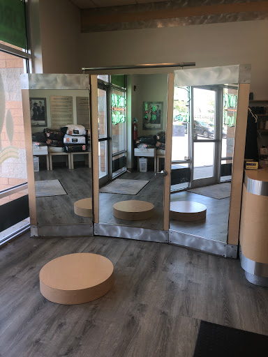 Dry Cleaner «Nexdry Cleaners», reviews and photos, 7002 Huntley Rd, Carpentersville, IL 60110, USA