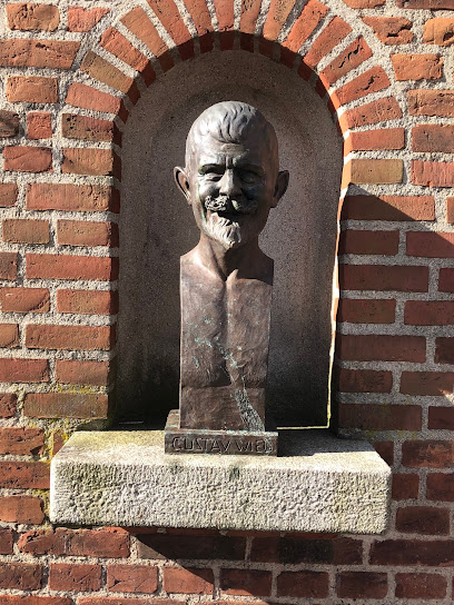 Buste af Gustav Wied