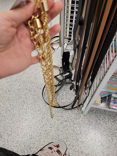 Clothing Store «Ross Dress for Less», reviews and photos, 4404 Dallas Fort Worth Turnpike, Dallas, TX 75211, USA