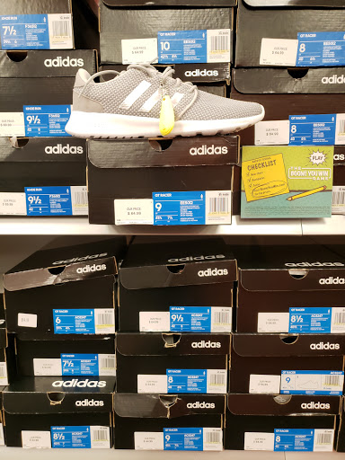 Shoe Store «Shoe Carnival», reviews and photos, 466 Pinnacle Pkwy, Bristol, TN 37620, USA